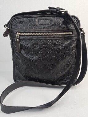 Auth Gucci GG Guccissima Leather Crossbody Messenger Bag Embossed Shoulder Purse